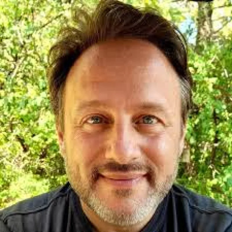 Frederick Lowe, principal of Lykido